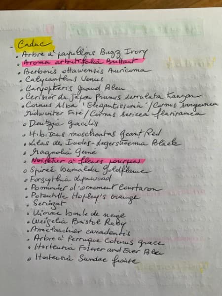 Liste manuscrite des arbustes décoratifs caducs par Claire Schuller